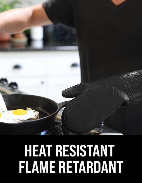 Load image into Gallery viewer, Extra Long Professional Silicone Oven Mitt, Oven Mitts with Quilted Liner, Heat Resistant Pot Holders, Flexible Oven Gloves, Black, 1 Pair, 14.7 Inch